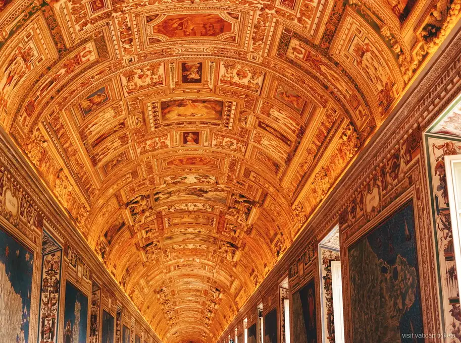 Gruppo dei biglietti Musei Vaticani con guida e auricolari